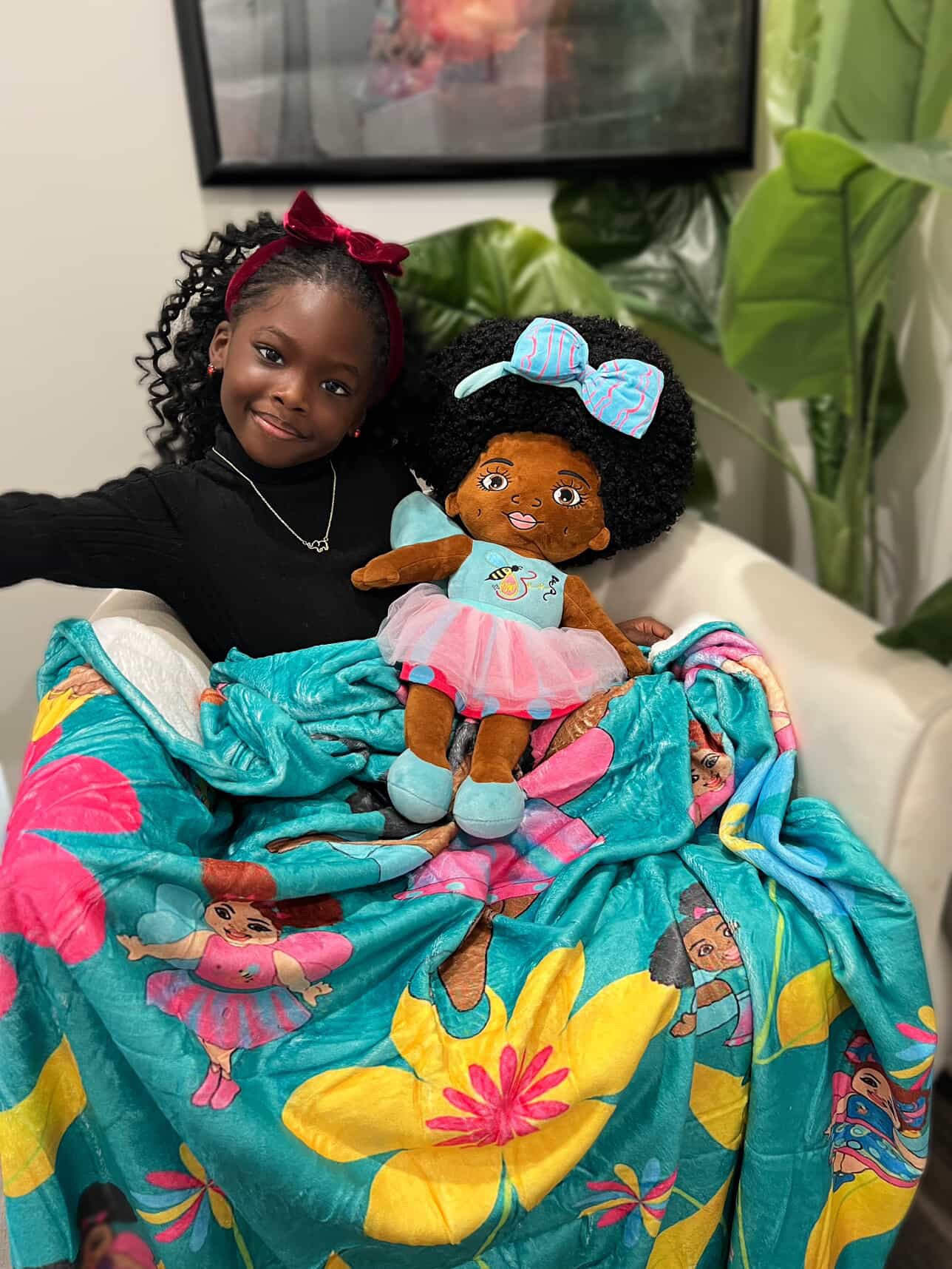 Cuddle Bees Plush Throw Blanket